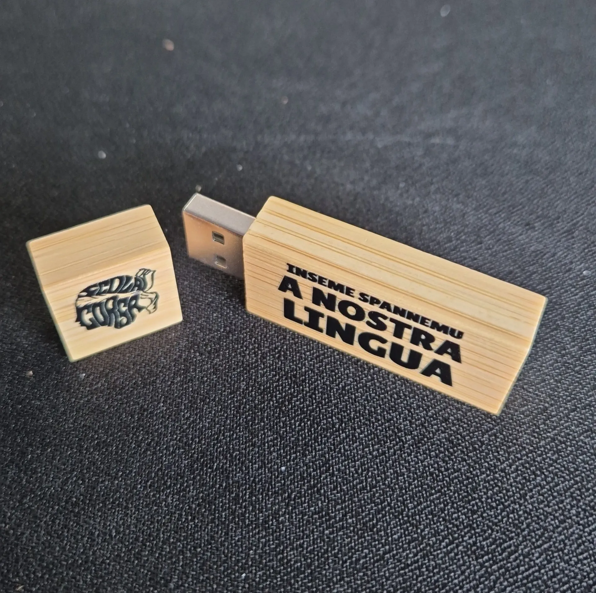 Chjave USB
